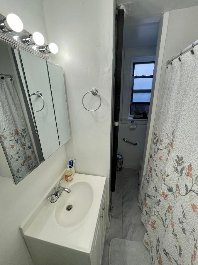 Room In A 2 Bedrooms Apt. 10 Minutes To Time Square! ويست نيويورك المظهر الخارجي الصورة
